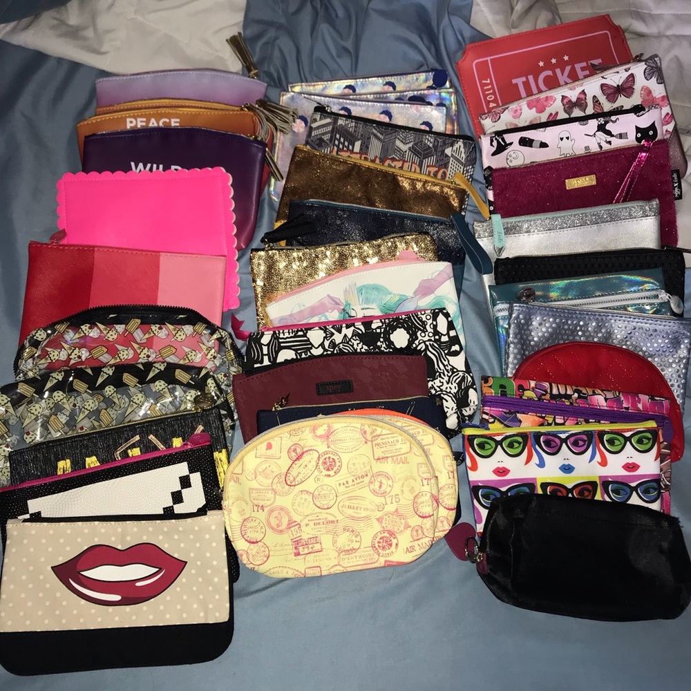 Bundle of ipsy bags!